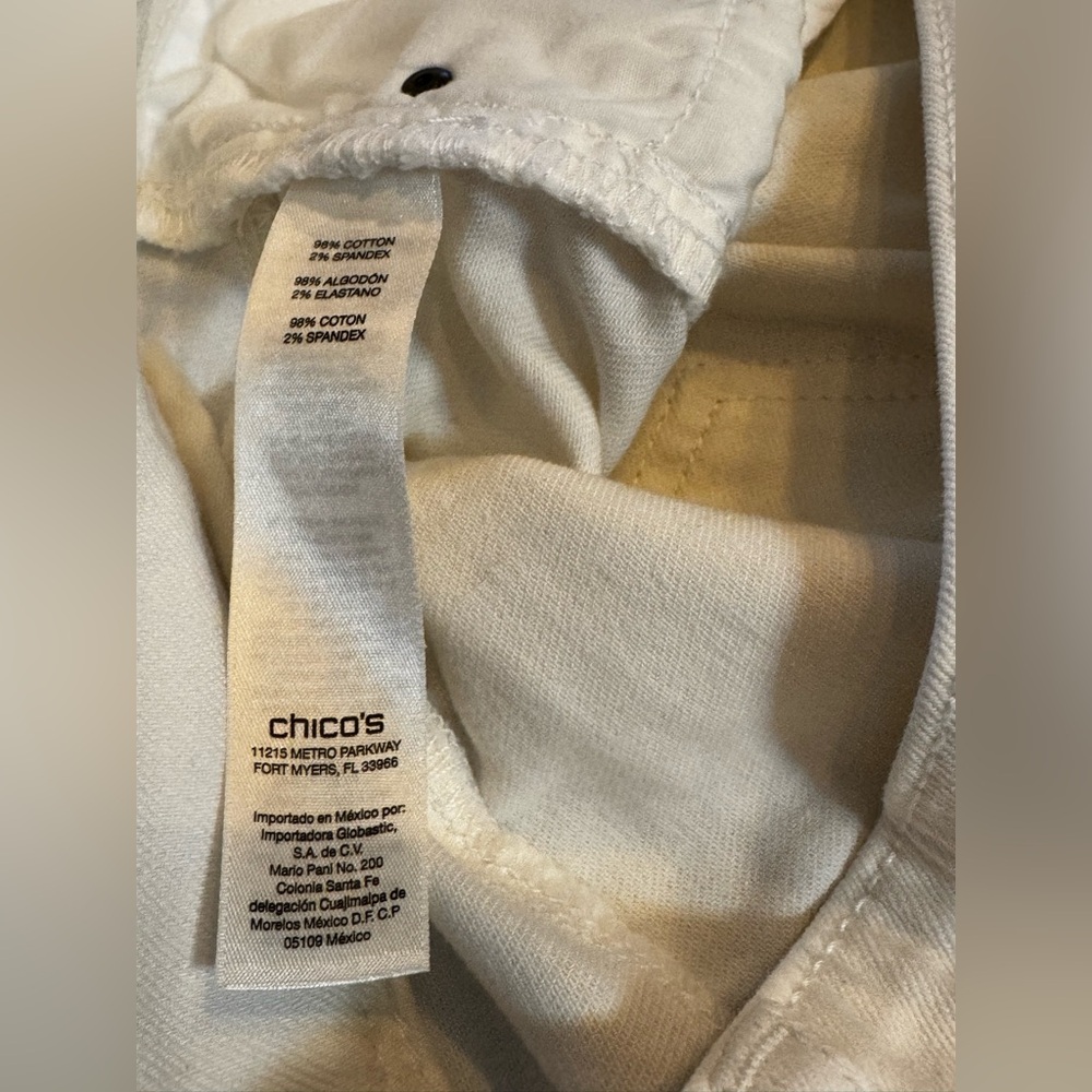 Chico's Classic White Ankle Jeans - Picture 7 of 9